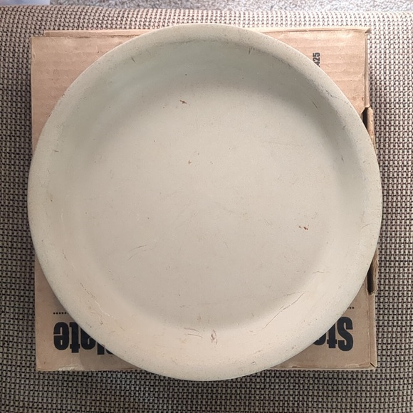 The Pampered Chef Other - The Pampered Chefs Stoneware 9" Pie Plate Family Heritage Collection